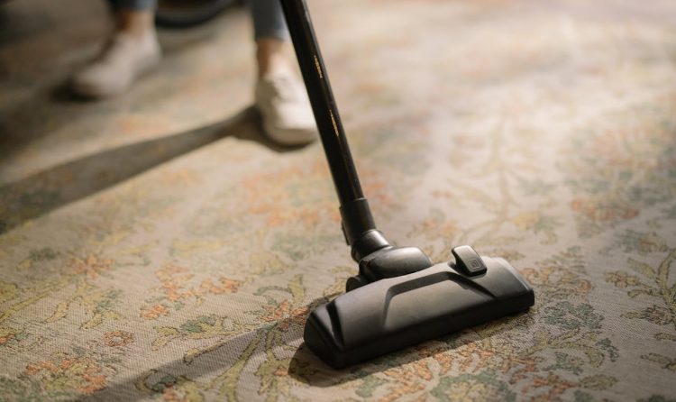 water damage carpet cleaning